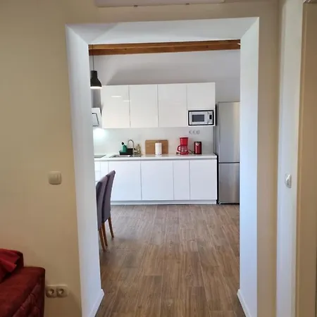 Jungic, Rab Apartment Banjol