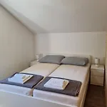 Jungic, Rab Apartament *