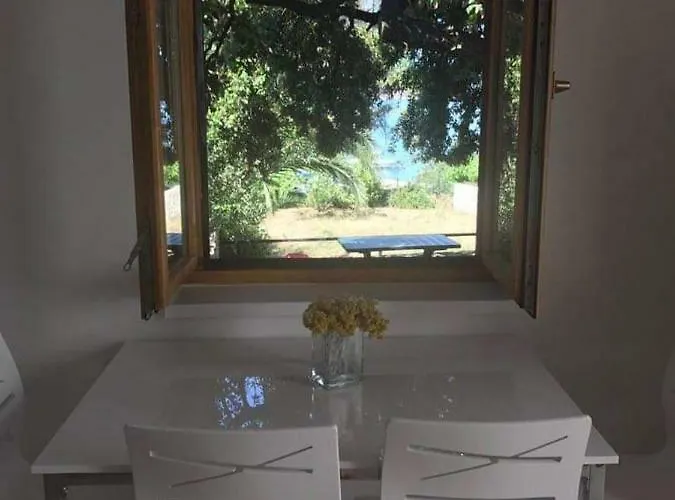 Jungic, Rab Apartman Banjol